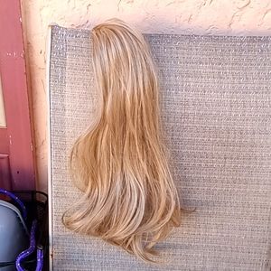 Beige blonde  ponytail